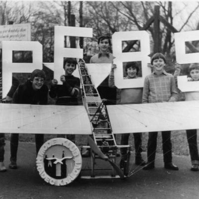 145PF-junioru-1985.jpg